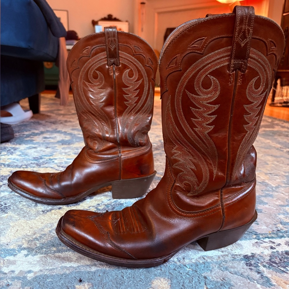 Ariat Chestnut Western Boots